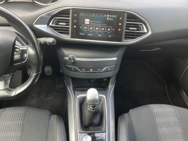 Peugeot 308 110ch allure camera 360°  jantes gt apple carplay  distribution à jour   garantie 12 mois occasion simplicicar...