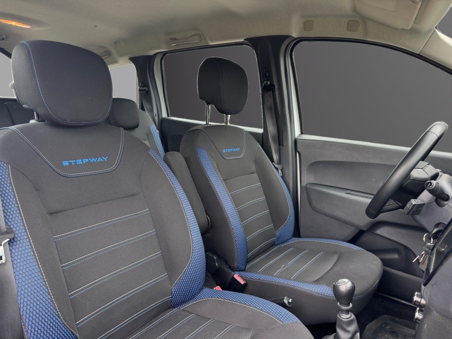 DACIA d'occasion LODGY 1.5 BLUE DCI 115 STEPWAY 7P de 2020 Perpignan