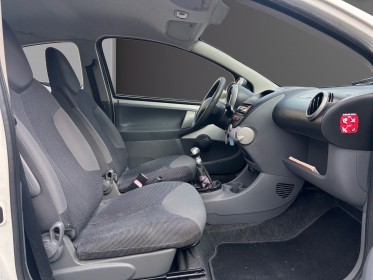 Peugeot 107 1.4 hdi 54ch trendy occasion simplicicar lagny  simplicicar simplicibike france