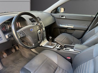 Volvo s40 1.6d drive - 110 feeling, radar arrière, clim auto, entretien volvo, garantie 12 mois occasion simplicicar...