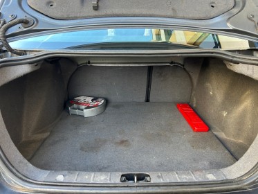 Volvo s40 1.6d drive - 110 feeling, radar arrière, clim auto, entretien volvo, garantie 12 mois occasion simplicicar...