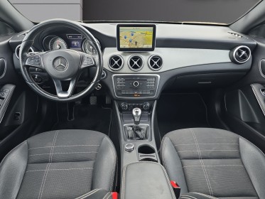 Mercedes classe cla shooting brake 180 122 ch sensation révisée garantie 12 mois gps bluetooth occasion simplicicar vichy...