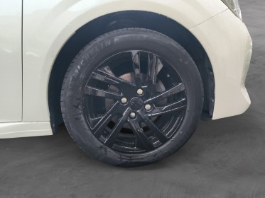 Peugeot 208 pt 75 ss bvm5 style - garantie 12 mois occasion parc voitures beauvais simplicicar simplicibike france