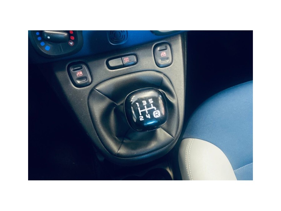 FIAT d'occasion PANDA 1.0 70 HYBRID CITY CROSS ELYSIA de 2016 Annecy