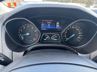 Ford focus titanium e85 flexifuel caméra recul ecran 8' pouces tactile régulateur vitesse vitres surteintée 8 roues...