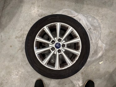 Ford focus titanium e85 flexifuel caméra recul ecran 8' pouces tactile régulateur vitesse vitres surteintée 8 roues...