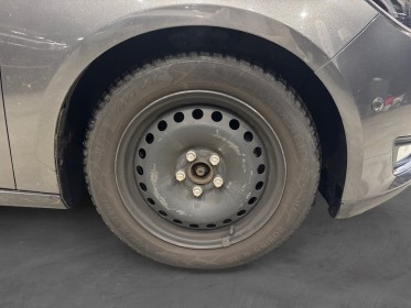 Ford focus titanium e85 flexifuel caméra recul ecran 8' pouces tactile régulateur vitesse vitres surteintée 8 roues...