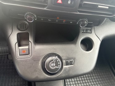 Peugeot partner fourgon standard 1000 kg bluehdi 130 ss eat8 asphalt habillage bois attelage gallerie garantie 12 mois...