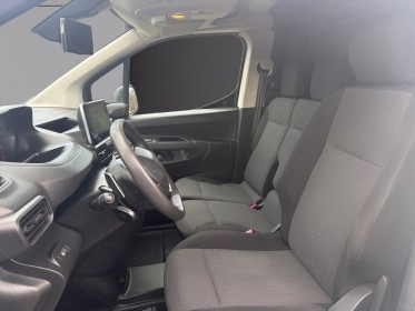 Peugeot partner fourgon standard 1000 kg bluehdi 130 ss eat8 asphalt habillage bois attelage gallerie garantie 12 mois...