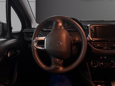 Peugeot 208 puretech 82ch ss bvm5 signature garantie 12 mois occasion simplicicar meximieux simplicicar simplicibike france