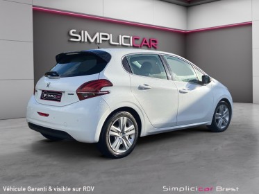 Peugeot 208 business 1.6 bluehdi 100ch ss allure business - distribution ok - garantie 12 mois occasion simplicicar brest...