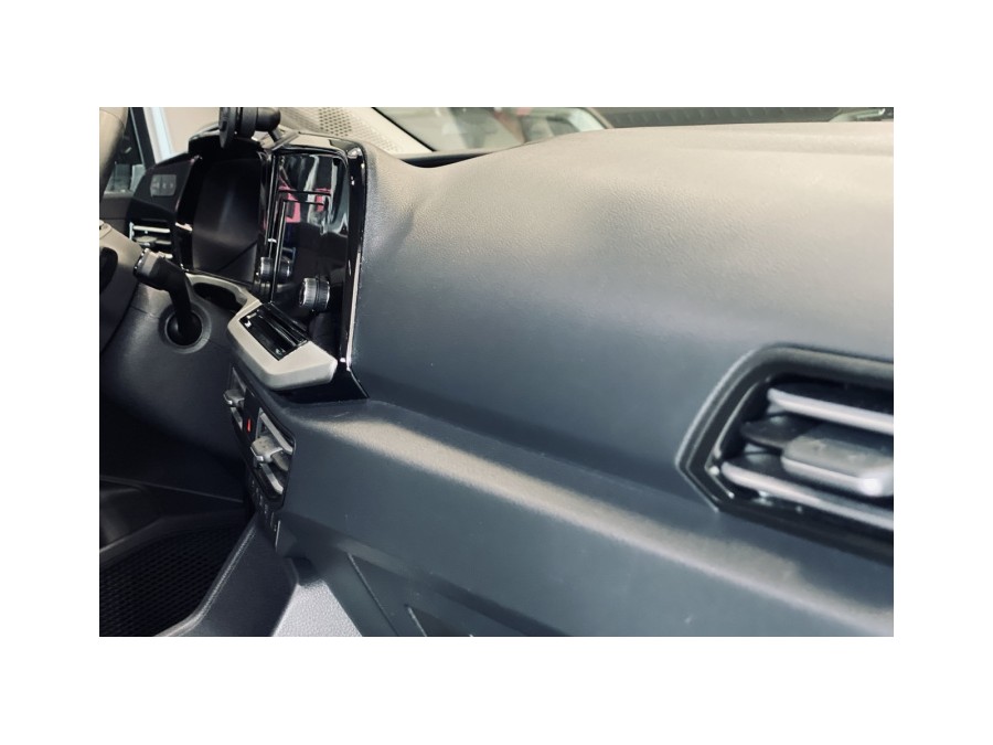 FORD d'occasion TOURNEO 1.5 ECOBOOST 115 TREND de 2024 Annecy (74)﻿