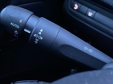 Peugeot 208 1.2 essence 110ch ss eat6 gt line -- distribution changée occasion simplicicar lagny  simplicicar simplicibike...