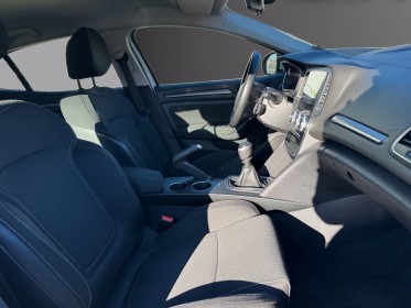 Renault megane iv berline business 115ch blue dci business garantie 12 mois occasion montpellier (34) simplicicar...