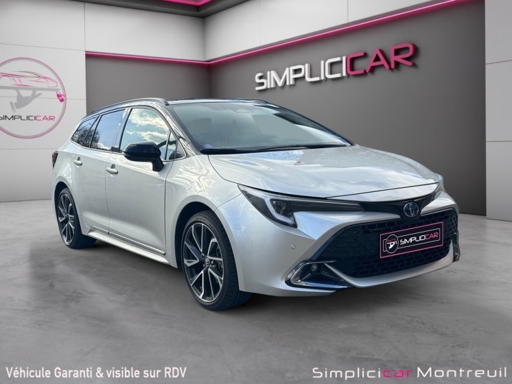 Toyota corolla touring sports hybride nouvelle 196ch collection pack techno garantie constructeur 2028 volant chauffant...