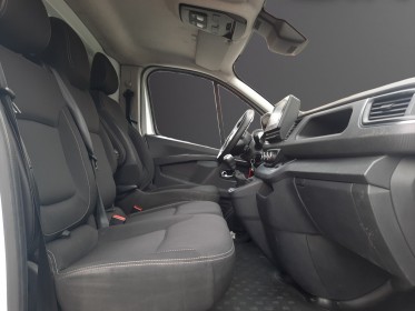 Renault trafic fourgon l1h1 dci 130 confort tva pro occasion montreuil (porte de vincennes)(75) simplicicar simplicibike france