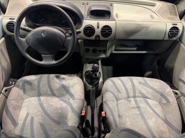 Renault kangoo 75ch 1.2l 16v expression garantie 12 mois occasion montpellier (34) simplicicar simplicibike france