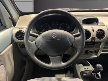 Renault kangoo 75ch 1.2l 16v expression garantie 12 mois occasion montpellier (34) simplicicar simplicibike france