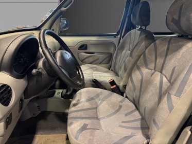 Renault kangoo 75ch 1.2l 16v expression garantie 12 mois occasion montpellier (34) simplicicar simplicibike france