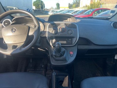 Renault kangoo express 1.5 dci 75 energy e6 generique pas de climatisation occasion avignon (84) simplicicar simplicibike...