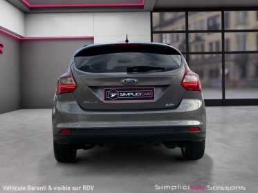 Ford focus 1.6 tdci 115 titanium - 2° main/suivi complet/clim/radar/phares auto - garantie 12 mois occasion simplicicar...