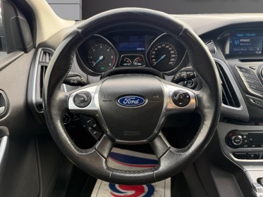 Ford focus 1.6 tdci 115 titanium - 2° main/suivi complet/clim/radar/phares auto - garantie 12 mois occasion simplicicar...