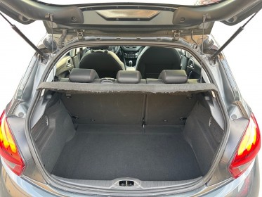Peugeot 208 gt line 110ch - suivi complet - premiere main - distrib ok - occasion simplicicar compiegne simplicicar...