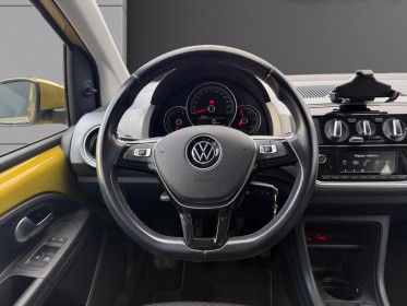 Volkswagen up! 2.0 65 ch bluemotion technology active caméra de recul line assist garantie 12 mois occasion simplicicar...