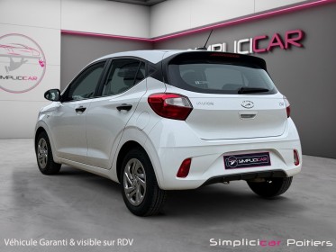 Hyundai i10 1.0 67 eco initia régulateur 1er main entretien complet hyundai garantie 12 mois occasion simplicicar poitiers...