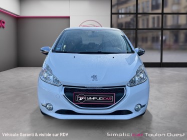 Peugeot 208 style éditions 1.2 essence 82ch distribution faites garantie 12 mois occasion simplicicar toulon ouest...