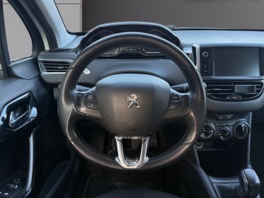 Peugeot 208 style éditions 1.2 essence 82ch distribution faites garantie 12 mois occasion simplicicar toulon ouest...