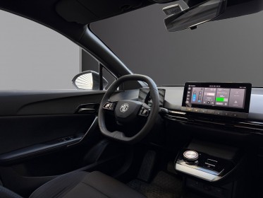 Mg mg4 ev 170 ch 51kwh - 125 kw 2wd standard - garantie constructeur occasion simplicicar nimes - rb auto simplicicar...