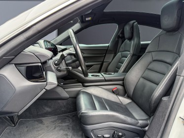 Porsche taycan 4s 571 ch batterie performance plus - pasm/pscb/bose - toit  pano - garantie 12 mois occasion simplicicar lyon...