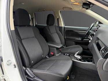 Mitsubishi outlander phev 2.4l phev twin motor 4wd business attelage sièges chauffants caméra de recul garantie 12 mois...