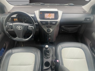 Toyota iq iq 68 vvt-i / entretien à jour / ct ok / garantie 12 mois occasion simplicicar royan simplicicar simplicibike france