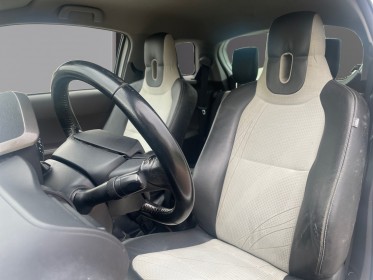 Toyota iq iq 68 vvt-i / entretien à jour / ct ok / garantie 12 mois occasion simplicicar royan simplicicar simplicibike france