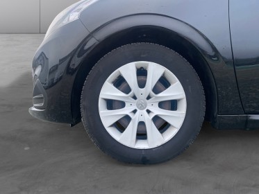Peugeot 208 3 portes 1.2 68ch like / entretien complet à jour / ct ok / garantie 12 mois occasion simplicicar royan...