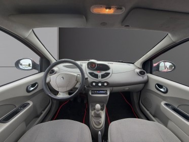 Renault twingo ii 1.2 16v 75 eco2 dynamiquepremiere main occasion avignon (84) simplicicar simplicibike france