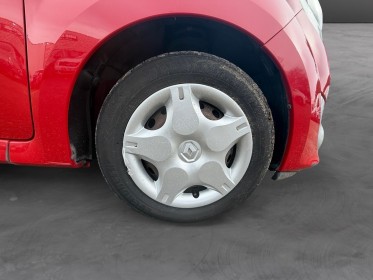 Renault twingo ii 1.2 16v 75 eco2 dynamiquepremiere main occasion avignon (84) simplicicar simplicibike france