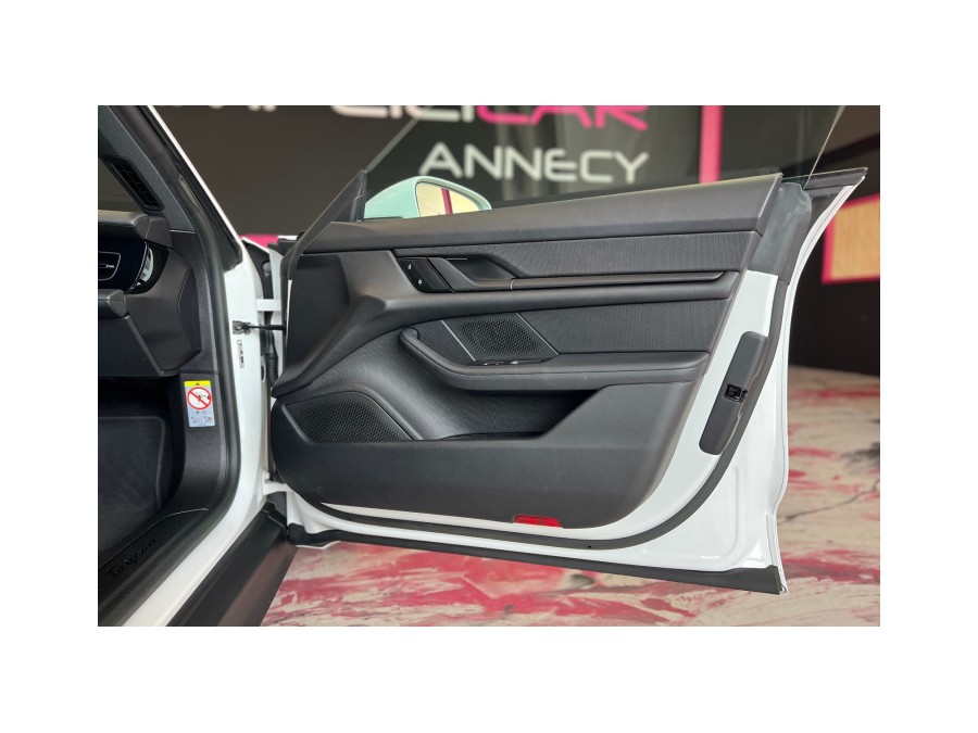 PORSCHE d'occasion TAYCAN Taycan de 2022 Annecy (74)﻿