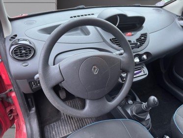 Renault twingo ii 1.2 lev 16v 75 eco2 zen courroie de distribution faite occasion simplicicar lille  simplicicar simplicibike...