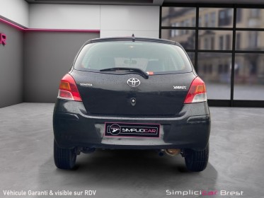 Toyota yaris 100 vvt-i stop  start - garantie 12 mois occasion simplicicar brest simplicicar simplicibike france