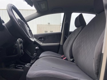 Toyota yaris 100 vvt-i stop  start - garantie 12 mois occasion simplicicar brest simplicicar simplicibike france