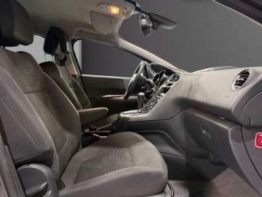 Peugeot 5008 1.6 bluehdi 120ch ss eat6 allure 7 places garantie 12 mois occasion simplicicar villebon-sur-yvette simplicicar...