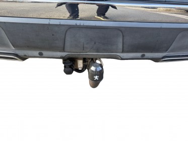 Peugeot 3008 business luehdi 130ch ss eat8 allure business suivi constructeur avec hayon et attelage  amovible occasion...