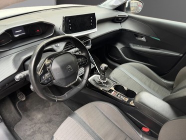 Peugeot 208 business puretech 100 ss bvm6 allure business car play suivi complet peugeot courroie changé garantie 12 mois...