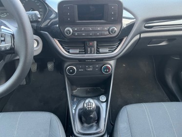 Ford fiesta 1.1 85 ch bvm5 essential occasion simplicicar lille  simplicicar simplicibike france