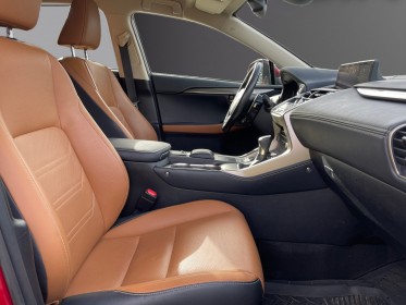 Lexus nx nx 300h 4wd luxe - gps - cuir - français - suivi lexus - caméra - garantie 12 mois occasion simplicicar genevois...