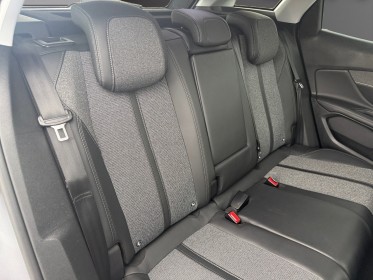 Peugeot 3008 1.6 bluehdi 120ch ss bvm6 bc allure entretien constructeur carplay/android auto caméra 360° keyless...