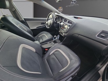 Kia cee'd 1.6 crdi 128 ch premium  distri chaine - entretien a jour occasion avignon (84) simplicicar simplicibike france